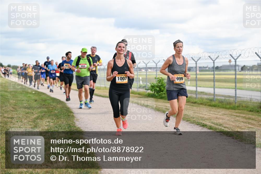 14.09.2025 - Airport Race Dr. Thomas Lammeyer http://msf.ph/oto/8878922 14.09.2025 12:27:24 Laufen 962, 203, 1007, 999 meine-sportfotos.de