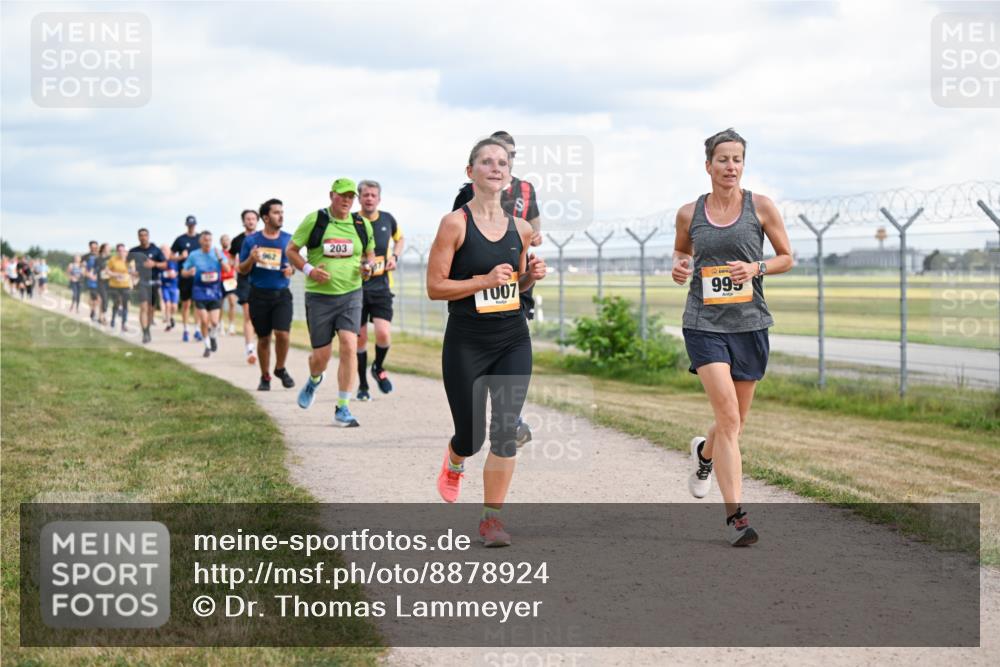 14.09.2025 - Airport Race Dr. Thomas Lammeyer http://msf.ph/oto/8878924 14.09.2025 12:27:24 Laufen 203, 1007, 995 meine-sportfotos.de