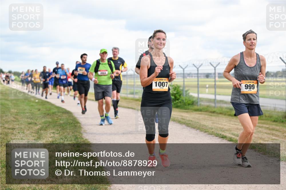 14.09.2025 - Airport Race Dr. Thomas Lammeyer http://msf.ph/oto/8878929 14.09.2025 12:27:24 Laufen 203, 1007, 999 meine-sportfotos.de