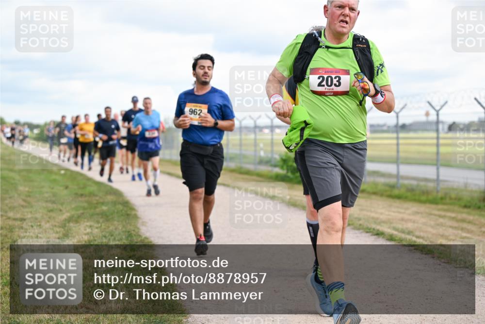 14.09.2025 - Airport Race Dr. Thomas Lammeyer http://msf.ph/oto/8878957 14.09.2025 12:27:27 Laufen 962, 203 meine-sportfotos.de