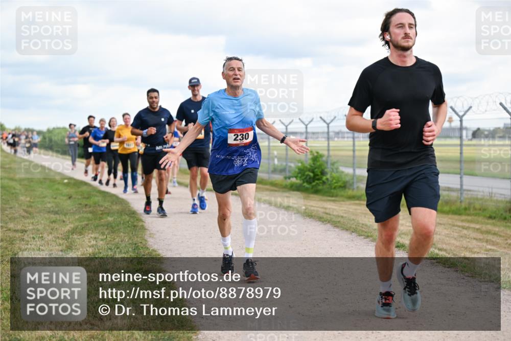 14.09.2025 - Airport Race Dr. Thomas Lammeyer http://msf.ph/oto/8878979 14.09.2025 12:27:30 Laufen 230 meine-sportfotos.de