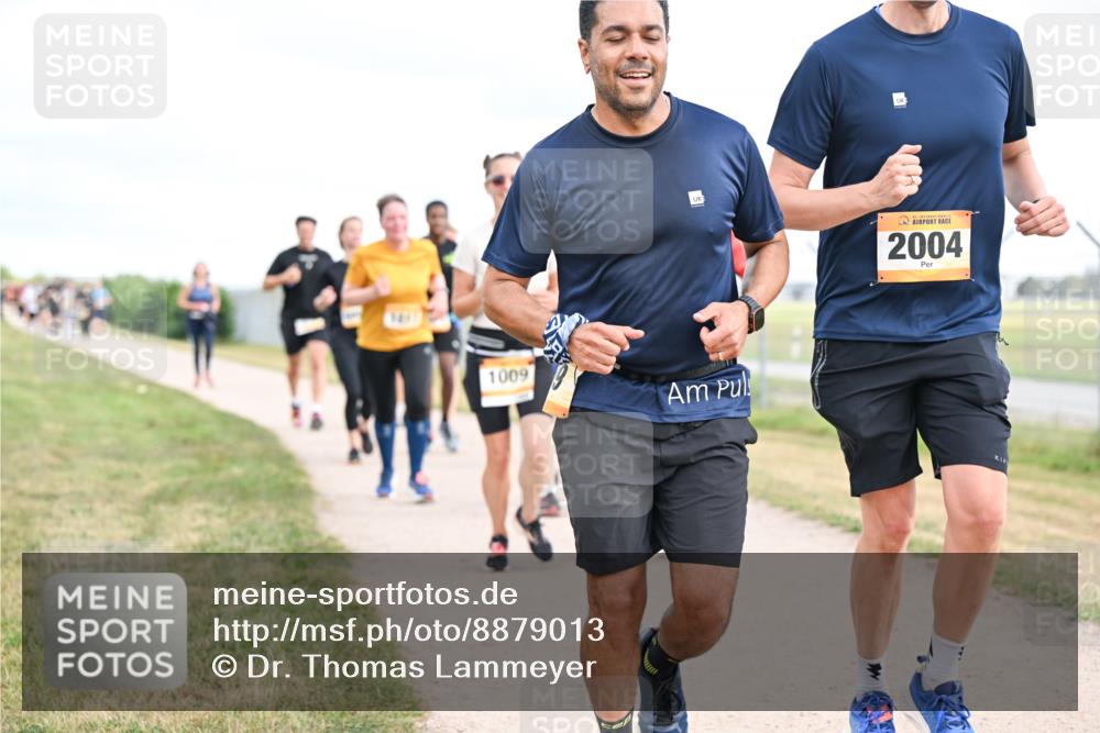 14.09.2025 - Airport Race Dr. Thomas Lammeyer http://msf.ph/oto/8879013 14.09.2025 12:27:34 Laufen 1009, 2004 meine-sportfotos.de