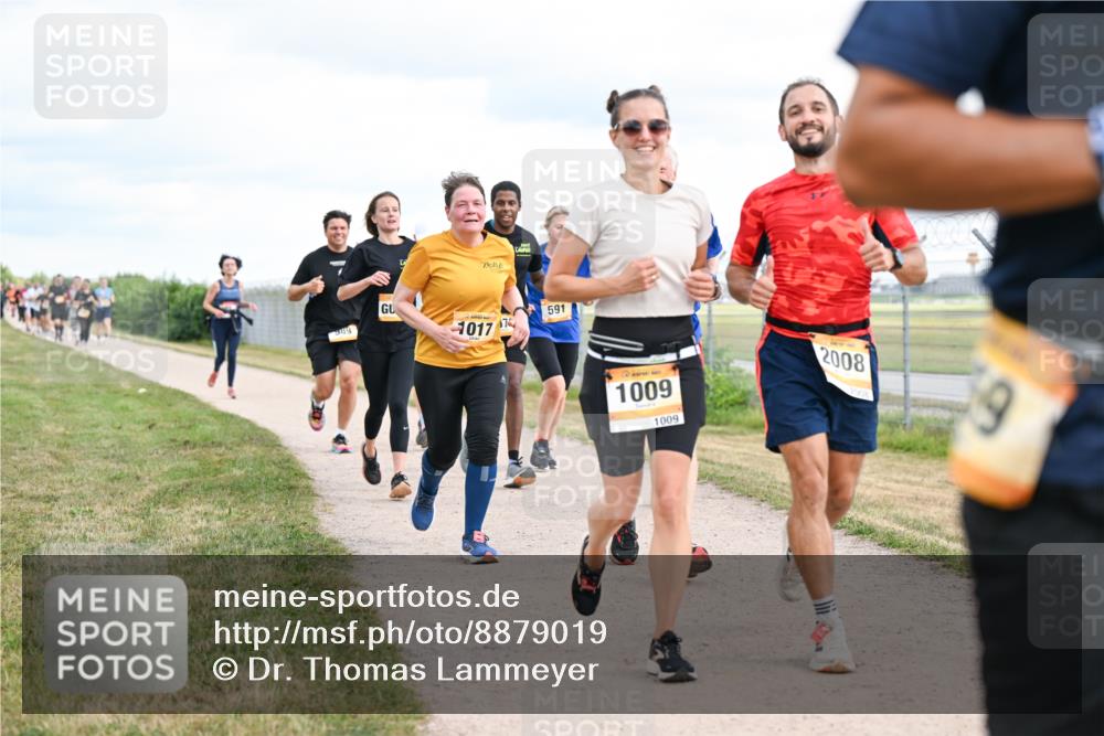 14.09.2025 - Airport Race Dr. Thomas Lammeyer http://msf.ph/oto/8879019 14.09.2025 12:27:35 Laufen 989, 1017, 591, 1009, 1009, 2008 meine-sportfotos.de