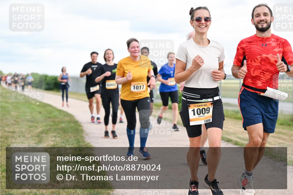 14.09.2025 - Airport Race Dr. Thomas Lammeyer http://msf.ph/oto/8879024 14.09.2025 12:27:35 Laufen 1017, 1009, 1009 meine-sportfotos.de