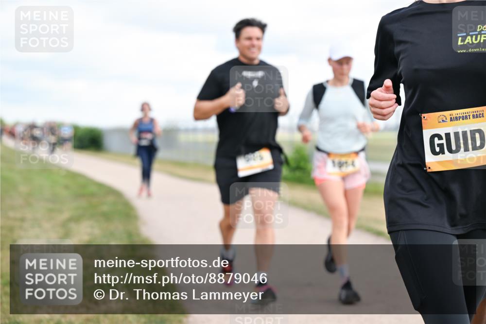 14.09.2025 - Airport Race Dr. Thomas Lammeyer http://msf.ph/oto/8879046 14.09.2025 12:27:38 Laufen 10, 4, 42 meine-sportfotos.de