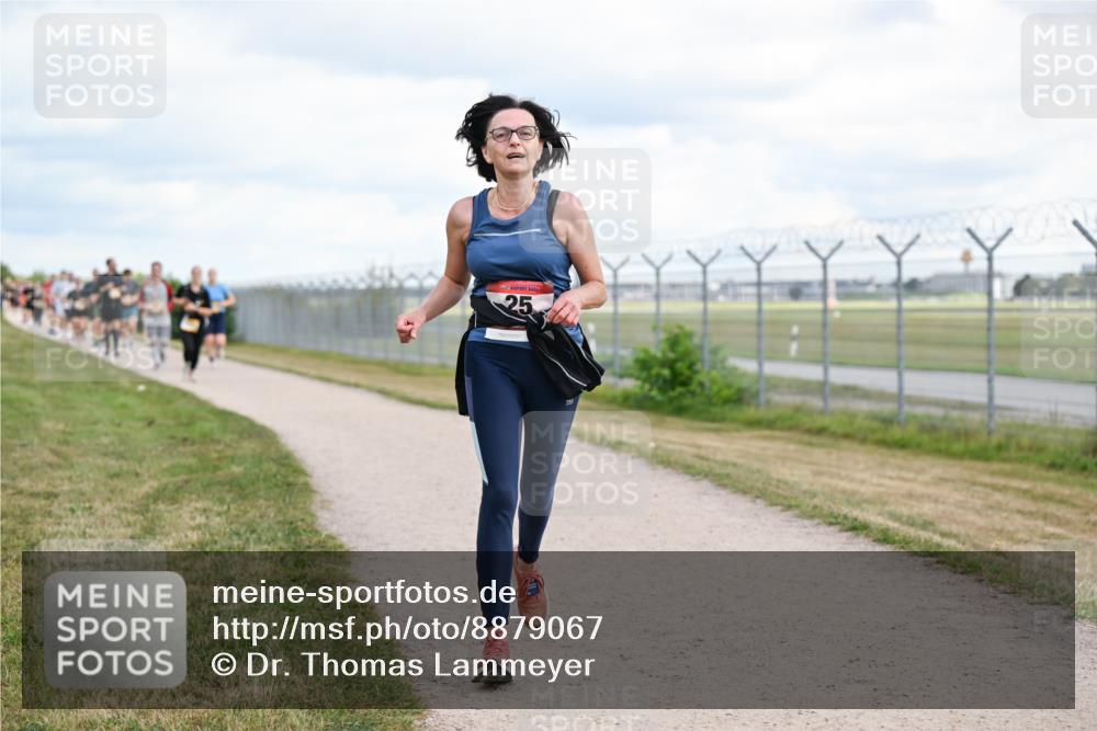 14.09.2025 - Airport Race Dr. Thomas Lammeyer http://msf.ph/oto/8879067 14.09.2025 12:27:42 Laufen 25 meine-sportfotos.de
