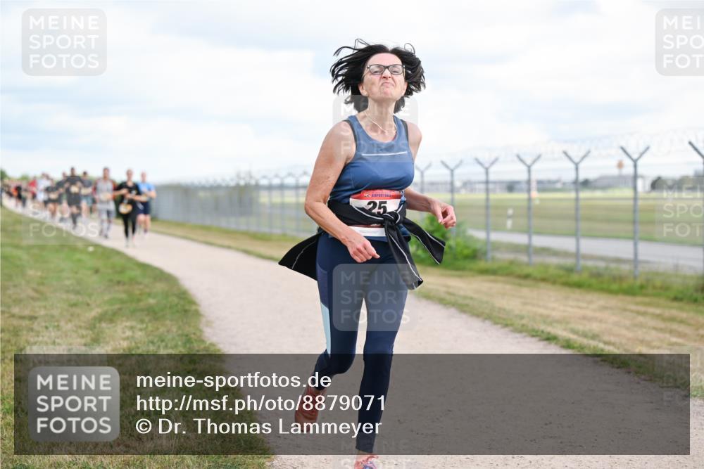 14.09.2025 - Airport Race Dr. Thomas Lammeyer http://msf.ph/oto/8879071 14.09.2025 12:27:42 Laufen 25 meine-sportfotos.de