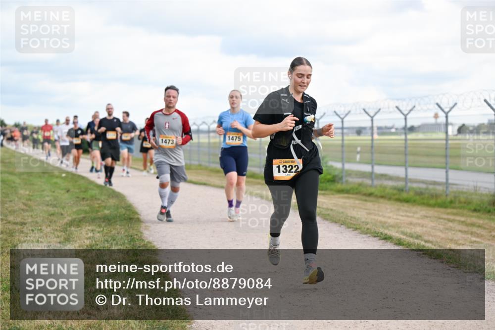 14.09.2025 - Airport Race Dr. Thomas Lammeyer http://msf.ph/oto/8879084 14.09.2025 12:27:49 Laufen 1473, 1475, 1322 meine-sportfotos.de