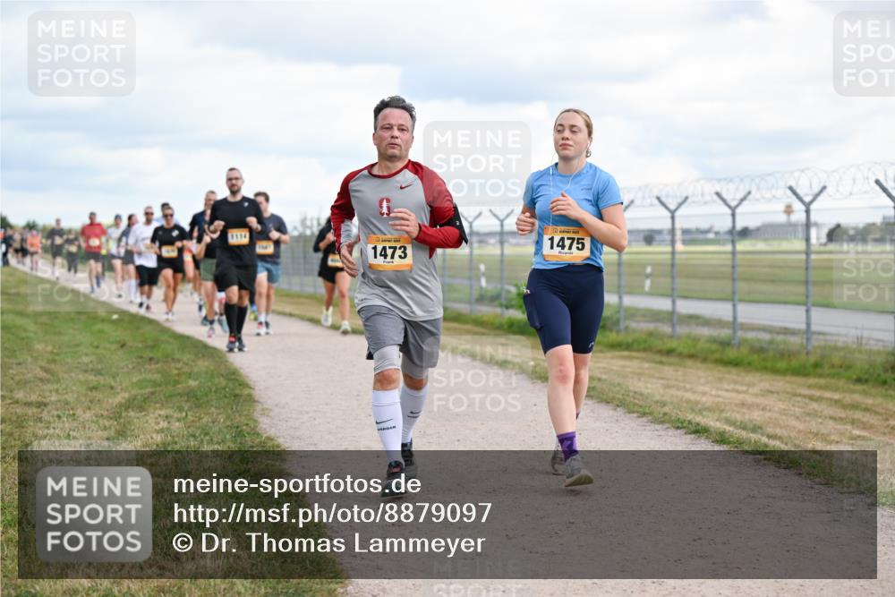 14.09.2025 - Airport Race Dr. Thomas Lammeyer http://msf.ph/oto/8879097 14.09.2025 12:27:51 Laufen 1473, 1475 meine-sportfotos.de