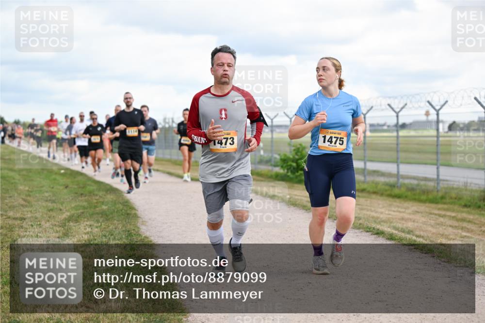 14.09.2025 - Airport Race Dr. Thomas Lammeyer http://msf.ph/oto/8879099 14.09.2025 12:27:51 Laufen 473, 1475 meine-sportfotos.de