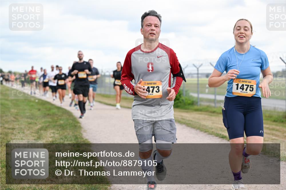 14.09.2025 - Airport Race Dr. Thomas Lammeyer http://msf.ph/oto/8879105 14.09.2025 12:27:52 Laufen 473, 1475 meine-sportfotos.de