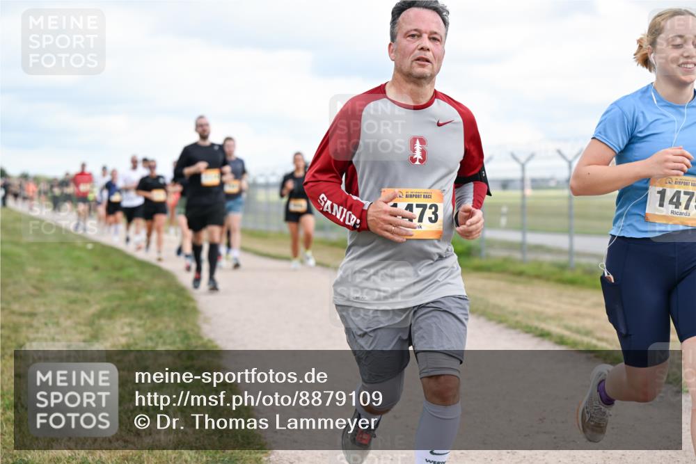 14.09.2025 - Airport Race Dr. Thomas Lammeyer http://msf.ph/oto/8879109 14.09.2025 12:27:52 Laufen 473, 147 meine-sportfotos.de