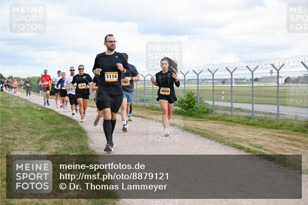 14.09.2025 - Airport Race Dr. Thomas Lammeyer http://msf.ph/oto/8879121 14.09.2025 12:27:54 Laufen 1876, 1114, 1587, 4059 meine-sportfotos.de
