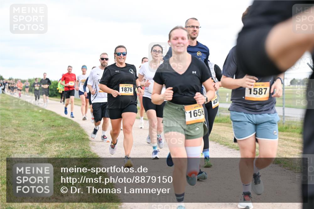14.09.2025 - Airport Race Dr. Thomas Lammeyer http://msf.ph/oto/8879150 14.09.2025 12:27:57 Laufen 1876, 1656, 42, 1587 meine-sportfotos.de