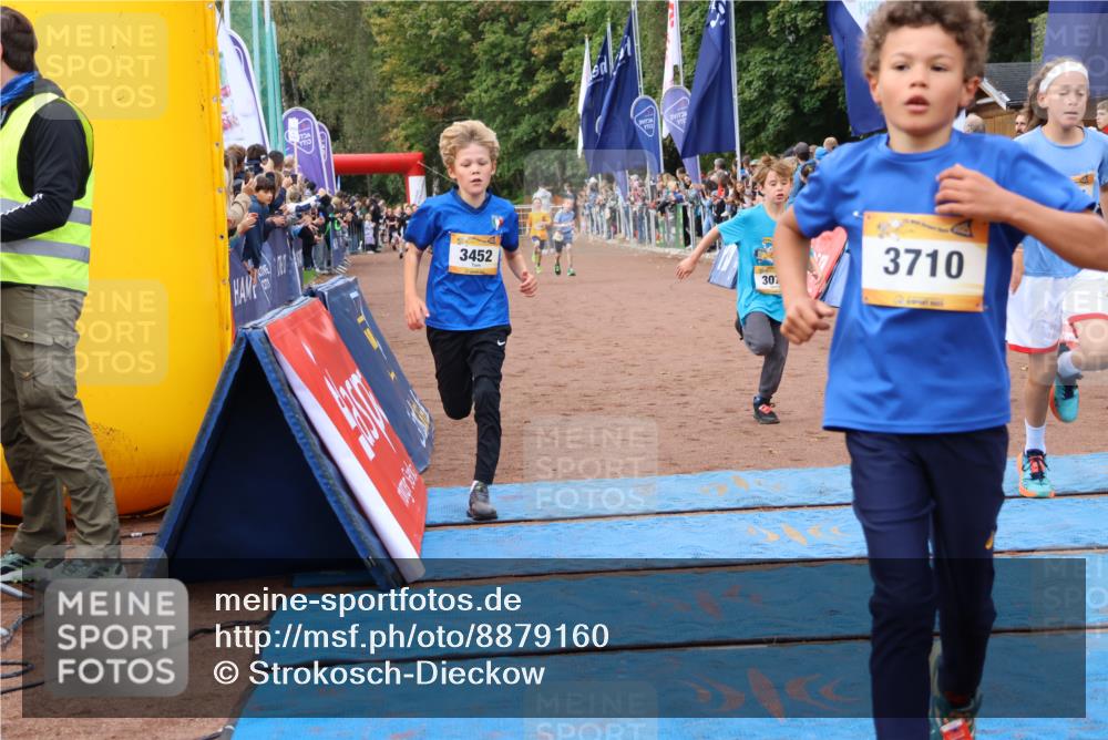 14.09.2025 - Airport Race Strokosch-Dieckow http://msf.ph/oto/8879160 14.09.2025 10:07:20 Ziel 3072, 3252, 3254, 3395, 3452, 3515, 3541, 3592, 3710, 3716, 3717 meine-sportfotos.de
