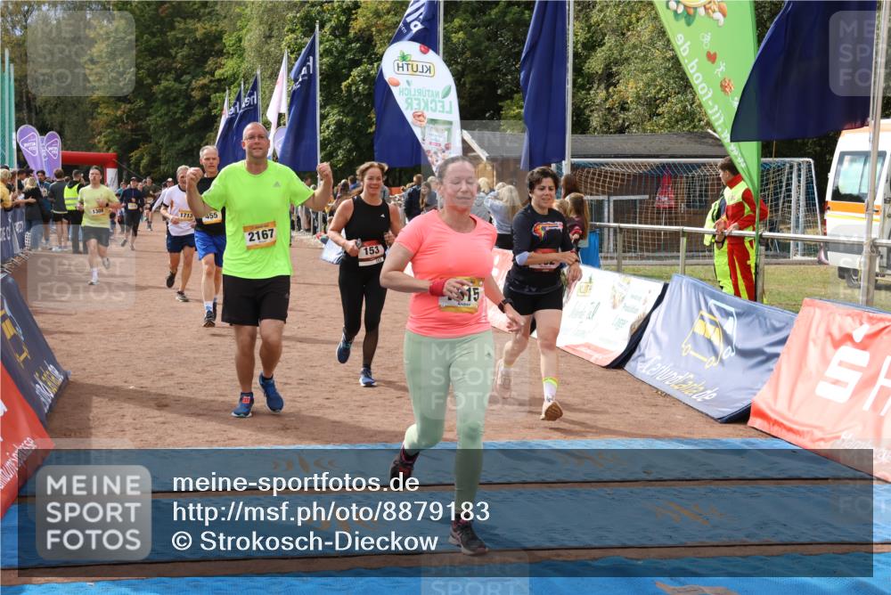 14.09.2025 - Airport Race Strokosch-Dieckow http://msf.ph/oto/8879183 14.09.2025 12:38:59 Ziel 102, 153, 455, 775, 1084, 1218, 1308, 1515, 1713, 1742, 1906, 2116, 2167, 4052 meine-sportfotos.de