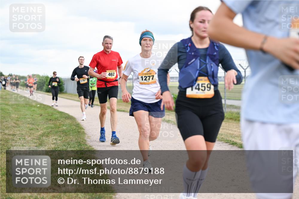 14.09.2025 - Airport Race Dr. Thomas Lammeyer http://msf.ph/oto/8879188 14.09.2025 12:28:02 Laufen 462, 1767, 1277, 1459 meine-sportfotos.de