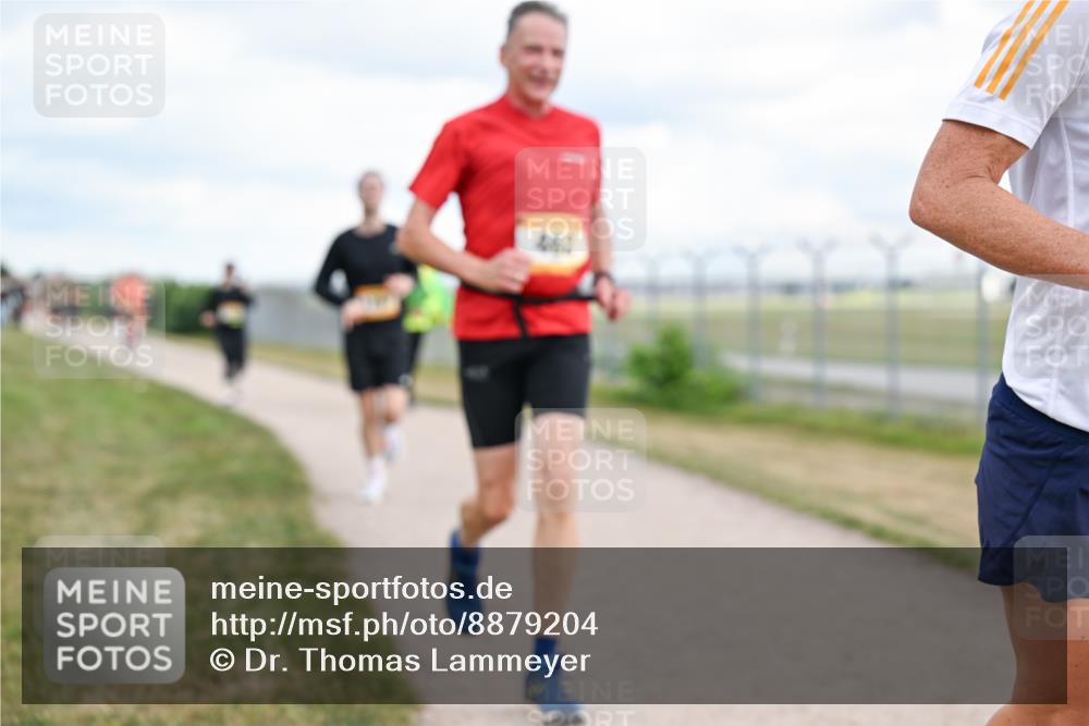 14.09.2025 - Airport Race Dr. Thomas Lammeyer http://msf.ph/oto/8879204 14.09.2025 12:28:03 Laufen 462 meine-sportfotos.de