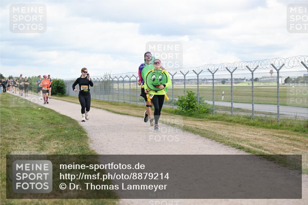 14.09.2025 - Airport Race Dr. Thomas Lammeyer http://msf.ph/oto/8879214 14.09.2025 12:28:06 Laufen 1342, 1949 meine-sportfotos.de