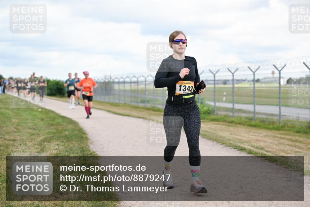 14.09.2025 - Airport Race Dr. Thomas Lammeyer http://msf.ph/oto/8879247 14.09.2025 12:28:11 Laufen 1342, 3 meine-sportfotos.de