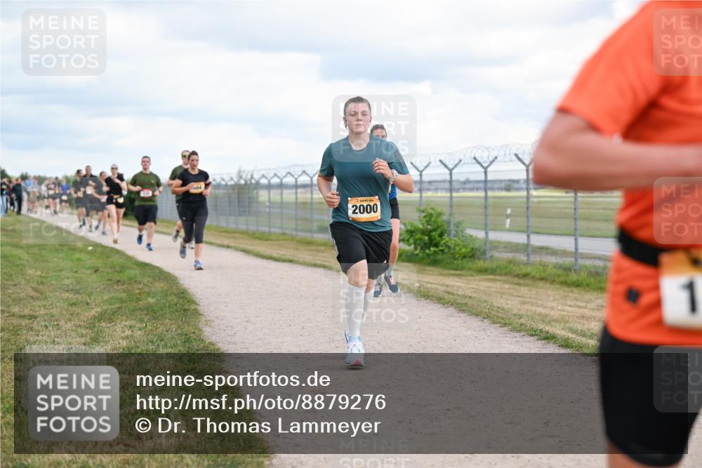 14.09.2025 - Airport Race Dr. Thomas Lammeyer http://msf.ph/oto/8879276 14.09.2025 12:28:17 Laufen 04, 2000 meine-sportfotos.de