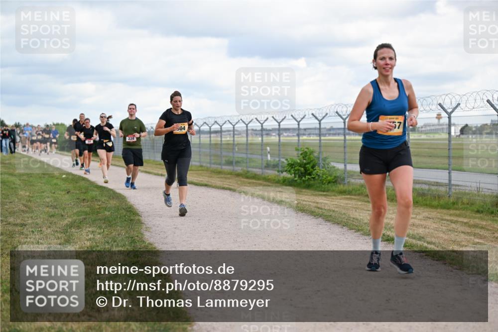 14.09.2025 - Airport Race Dr. Thomas Lammeyer http://msf.ph/oto/8879295 14.09.2025 12:28:19 Laufen 228, 504 meine-sportfotos.de