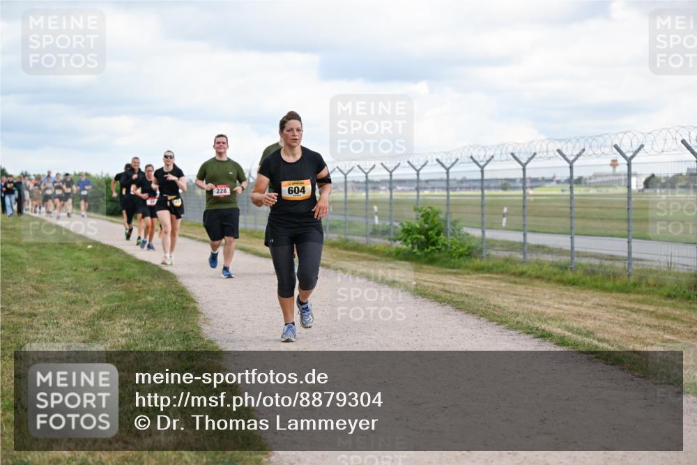 14.09.2025 - Airport Race Dr. Thomas Lammeyer http://msf.ph/oto/8879304 14.09.2025 12:28:21 Laufen 228, 604 meine-sportfotos.de