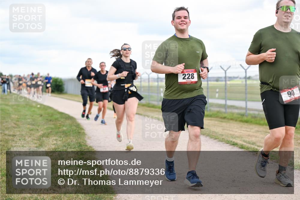 14.09.2025 - Airport Race Dr. Thomas Lammeyer http://msf.ph/oto/8879336 14.09.2025 12:28:25 Laufen 228, 90 meine-sportfotos.de