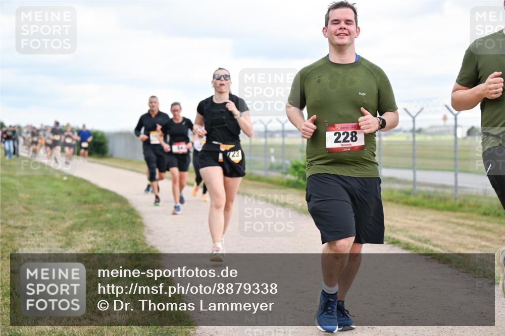 14.09.2025 - Airport Race Dr. Thomas Lammeyer http://msf.ph/oto/8879338 14.09.2025 12:28:25 Laufen 06, 228 meine-sportfotos.de