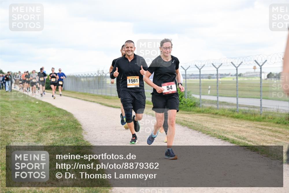 14.09.2025 - Airport Race Dr. Thomas Lammeyer http://msf.ph/oto/8879362 14.09.2025 12:28:27 Laufen 1561, 1561, 54, 54 meine-sportfotos.de