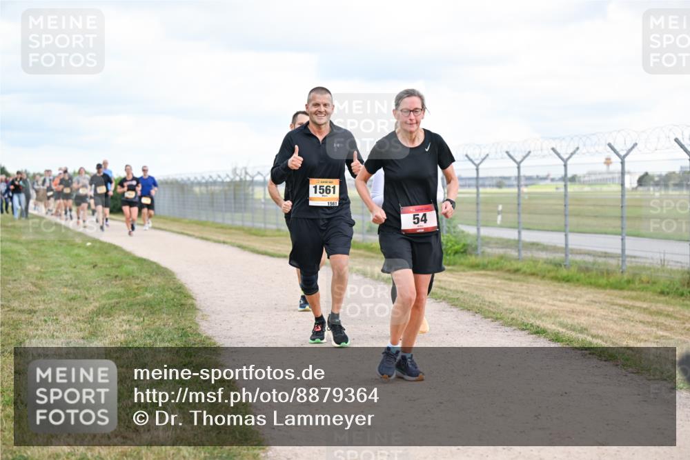 14.09.2025 - Airport Race Dr. Thomas Lammeyer http://msf.ph/oto/8879364 14.09.2025 12:28:27 Laufen 1561, 1561, 54 meine-sportfotos.de