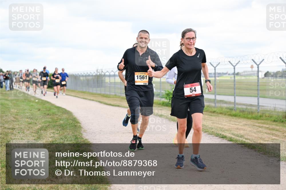 14.09.2025 - Airport Race Dr. Thomas Lammeyer http://msf.ph/oto/8879368 14.09.2025 12:28:28 Laufen 1561, 1561, 54 meine-sportfotos.de