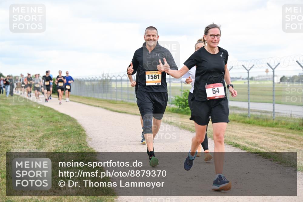14.09.2025 - Airport Race Dr. Thomas Lammeyer http://msf.ph/oto/8879370 14.09.2025 12:28:28 Laufen 1, 1561, 1561, 54 meine-sportfotos.de