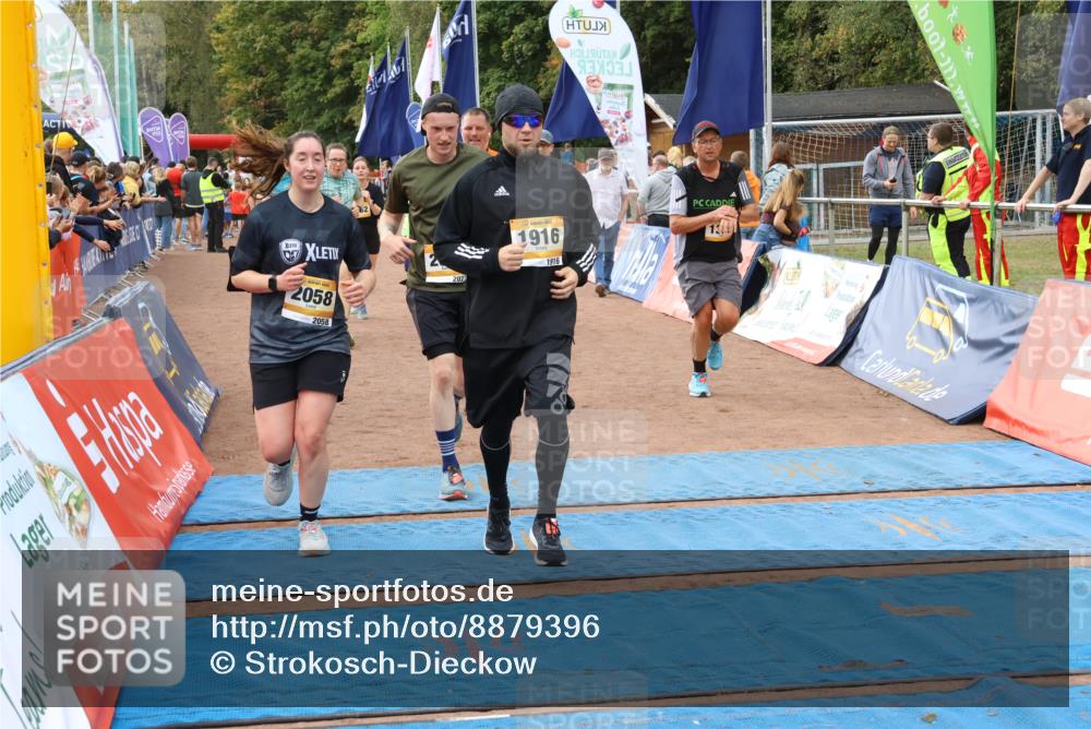 14.09.2025 - Airport Race Strokosch-Dieckow http://msf.ph/oto/8879396 14.09.2025 12:39:12 Ziel 417, 430, 474, 934, 956, 1068, 1203, 1325, 1362, 1526, 1729, 1742, 1773, 1799, 1916, 2027, 2058, 2119 meine-sportfotos.de