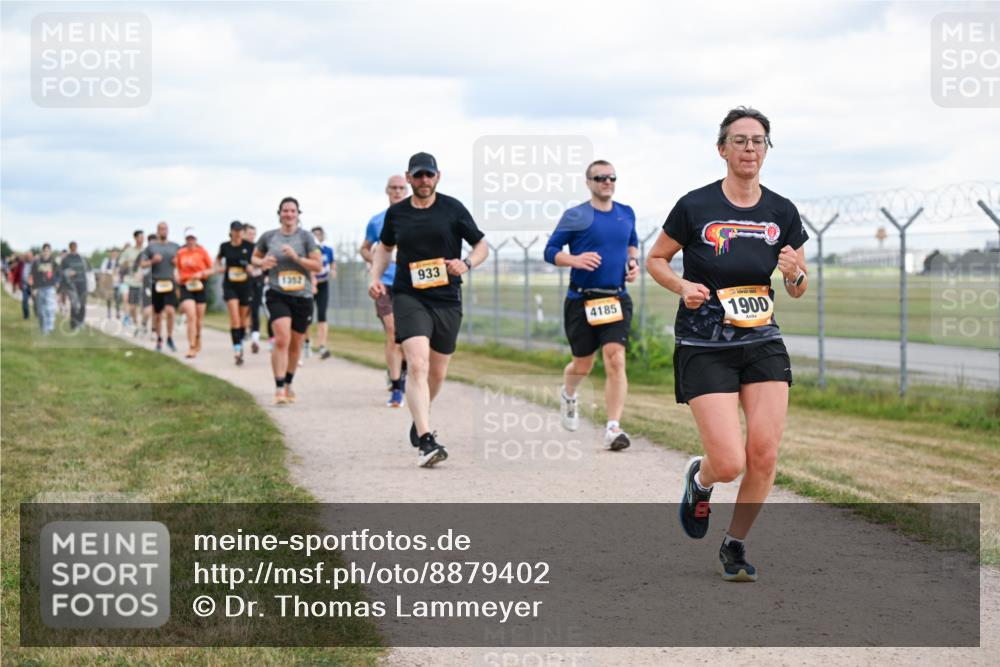 14.09.2025 - Airport Race Dr. Thomas Lammeyer http://msf.ph/oto/8879402 14.09.2025 12:28:36 Laufen 1352, 933, 4185, 1900 meine-sportfotos.de