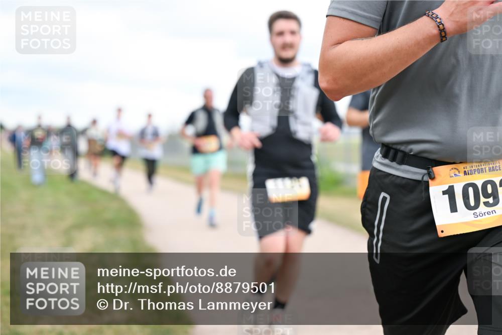 14.09.2025 - Airport Race Dr. Thomas Lammeyer http://msf.ph/oto/8879501 14.09.2025 12:28:46 Laufen 1124, 42, 109 meine-sportfotos.de