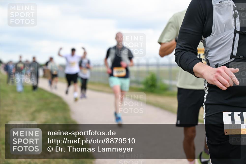 14.09.2025 - Airport Race Dr. Thomas Lammeyer http://msf.ph/oto/8879510 14.09.2025 12:28:47 Laufen 11 meine-sportfotos.de