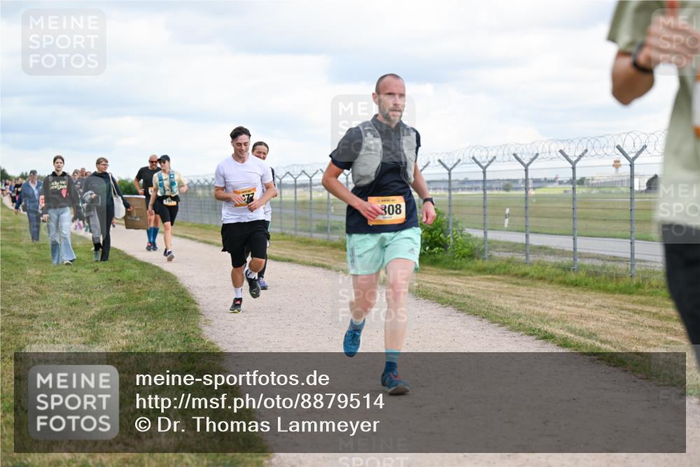 14.09.2025 - Airport Race Dr. Thomas Lammeyer http://msf.ph/oto/8879514 14.09.2025 12:28:48 Laufen 77, 308 meine-sportfotos.de