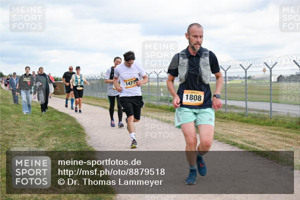 14.09.2025 - Airport Race Dr. Thomas Lammeyer http://msf.ph/oto/8879518 14.09.2025 12:28:48 Laufen 1477, 1808 meine-sportfotos.de