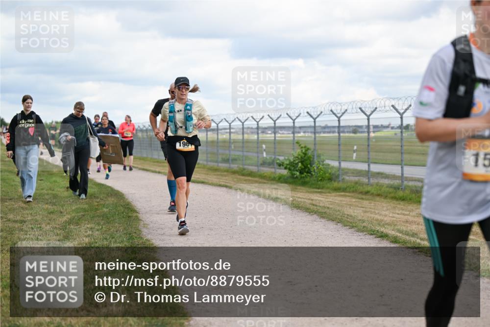 14.09.2025 - Airport Race Dr. Thomas Lammeyer http://msf.ph/oto/8879555 14.09.2025 12:28:52 Laufen 196, 15 meine-sportfotos.de