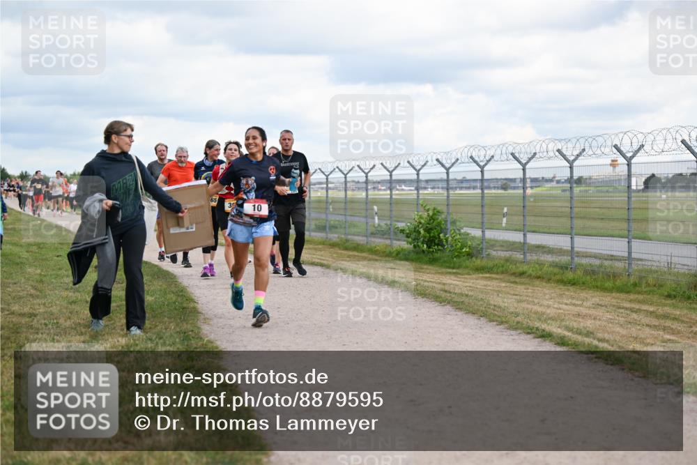 14.09.2025 - Airport Race Dr. Thomas Lammeyer http://msf.ph/oto/8879595 14.09.2025 12:28:57 Laufen 65, 3, 10 meine-sportfotos.de