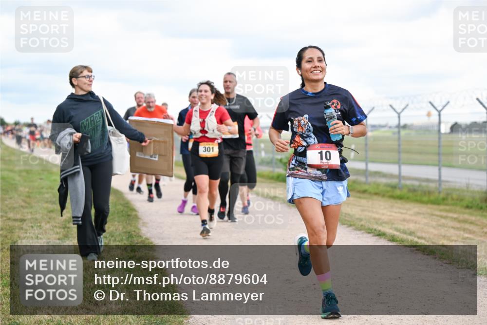 14.09.2025 - Airport Race Dr. Thomas Lammeyer http://msf.ph/oto/8879604 14.09.2025 12:28:58 Laufen 301, 10 meine-sportfotos.de
