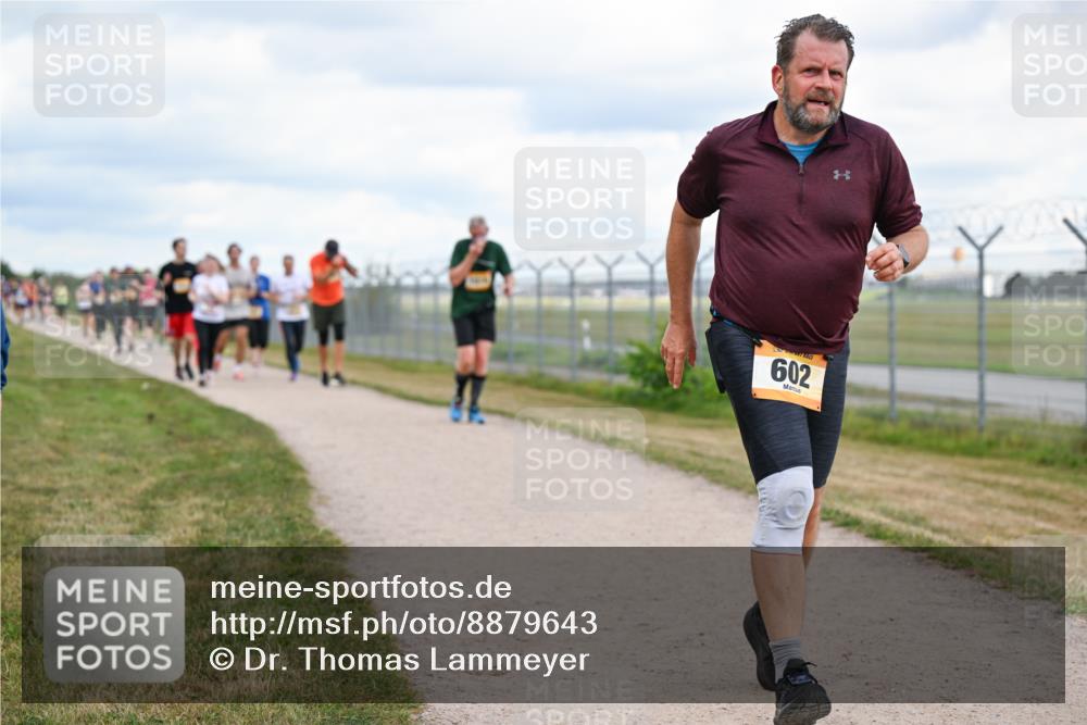 14.09.2025 - Airport Race Dr. Thomas Lammeyer http://msf.ph/oto/8879643 14.09.2025 12:29:09 Laufen 602 meine-sportfotos.de