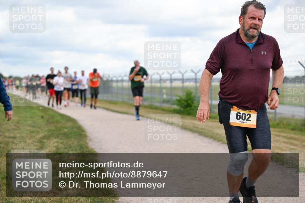 14.09.2025 - Airport Race Dr. Thomas Lammeyer http://msf.ph/oto/8879647 14.09.2025 12:29:09 Laufen 602 meine-sportfotos.de