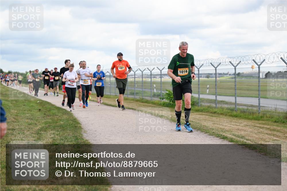 14.09.2025 - Airport Race Dr. Thomas Lammeyer http://msf.ph/oto/8879665 14.09.2025 12:29:12 Laufen 742, 2134, 450, 1001, 1016 meine-sportfotos.de