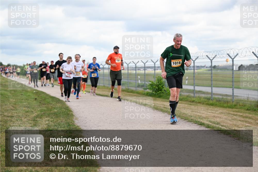 14.09.2025 - Airport Race Dr. Thomas Lammeyer http://msf.ph/oto/8879670 14.09.2025 12:29:12 Laufen 742, 2134, 450, 1001, 1016 meine-sportfotos.de
