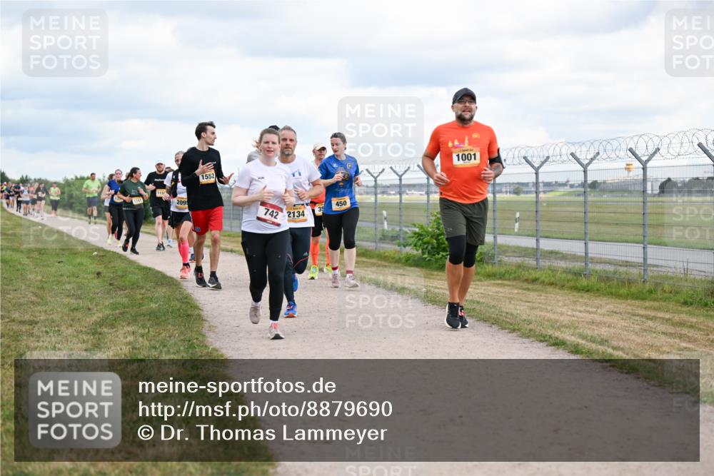 14.09.2025 - Airport Race Dr. Thomas Lammeyer http://msf.ph/oto/8879690 14.09.2025 12:29:15 Laufen 1741, 1150, 209, 1552, 450, 742, 2134, 35, 1001 meine-sportfotos.de