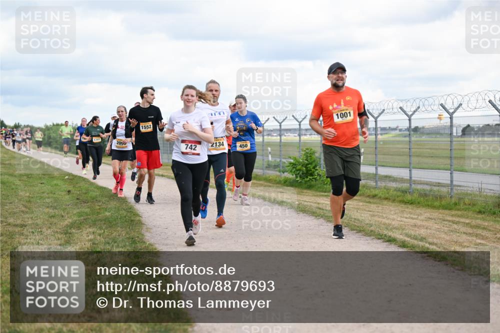 14.09.2025 - Airport Race Dr. Thomas Lammeyer http://msf.ph/oto/8879693 14.09.2025 12:29:15 Laufen 1552, 1741, 2096, 742, 2134, 450, 1001 meine-sportfotos.de