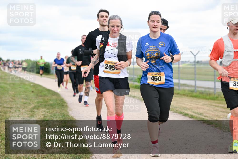 14.09.2025 - Airport Race Dr. Thomas Lammeyer http://msf.ph/oto/8879728 14.09.2025 12:29:18 Laufen 209, 0, 450, 35 meine-sportfotos.de