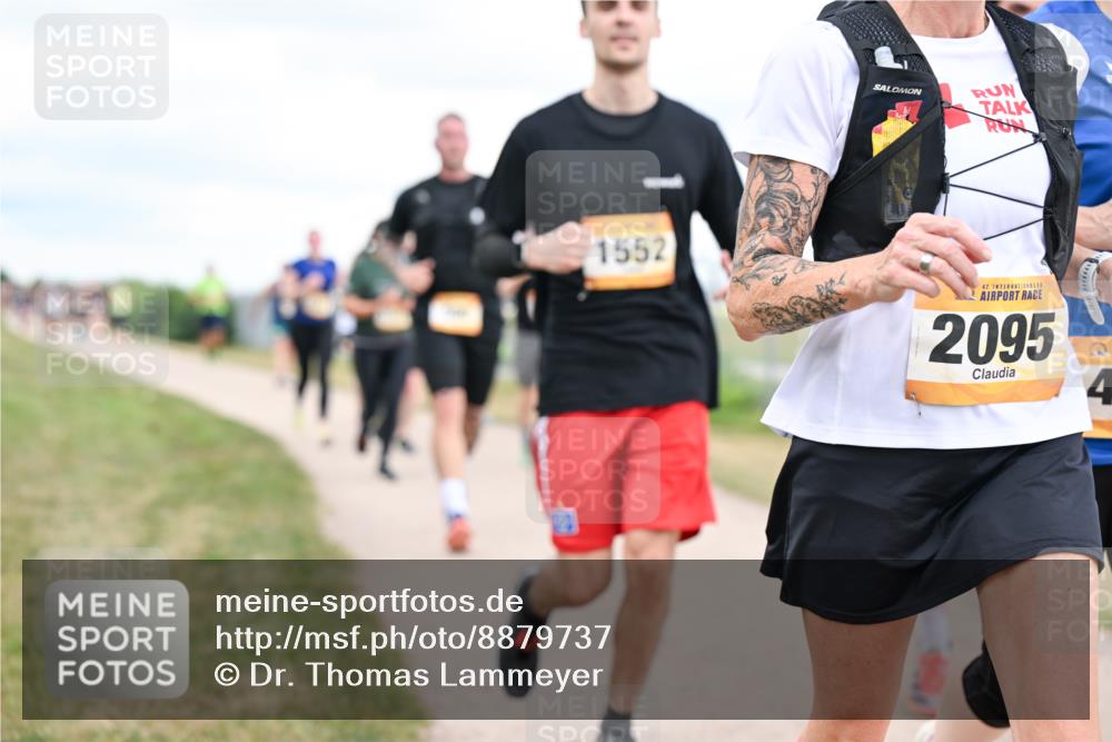 14.09.2025 - Airport Race Dr. Thomas Lammeyer http://msf.ph/oto/8879737 14.09.2025 12:29:19 Laufen 1552, 42, 2095 meine-sportfotos.de